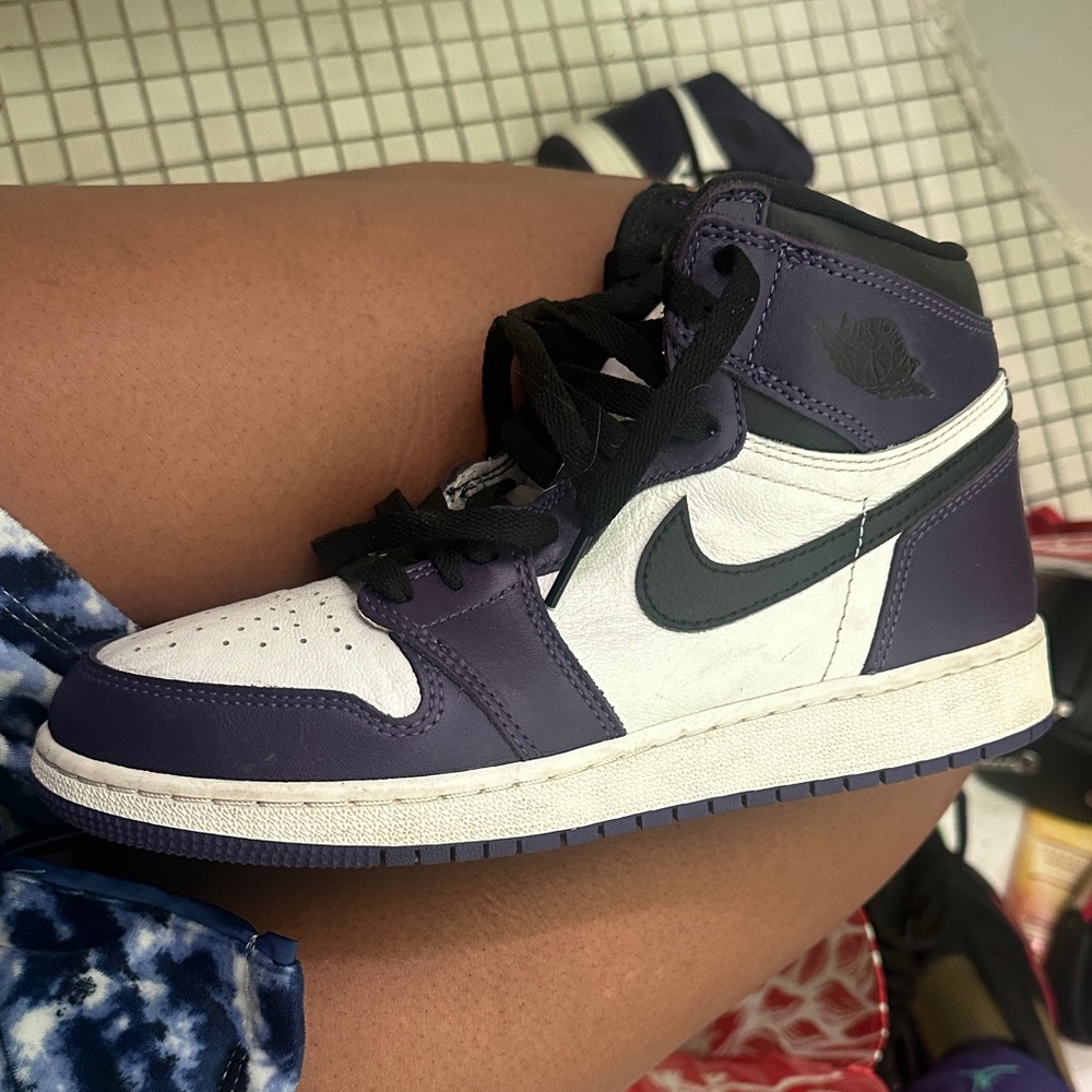 Jordan 1 GS COURT PURPLE size 6.5y